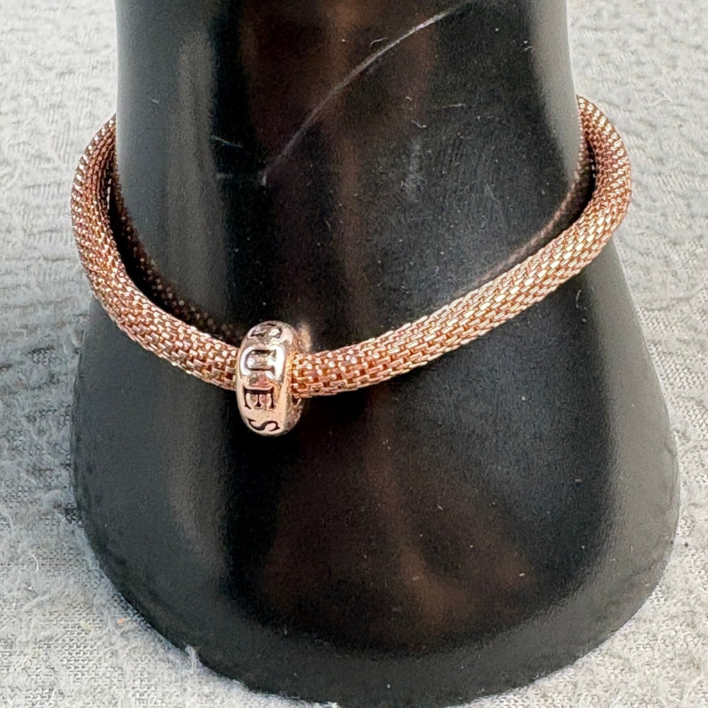 Guess Rose Gold Tone Mesh Popcorn Chain Logo Slider Stretch Bracelet